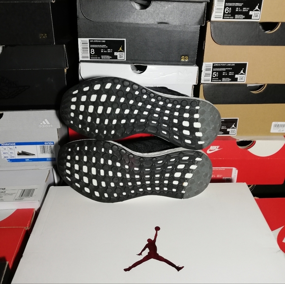 ADIDAS PUREBOOST WOMEN'S US SIZE 8 NEW WORE ONCE INDOOR NO BOX DUE IT'S DAMAGED - Picture 4 of 9